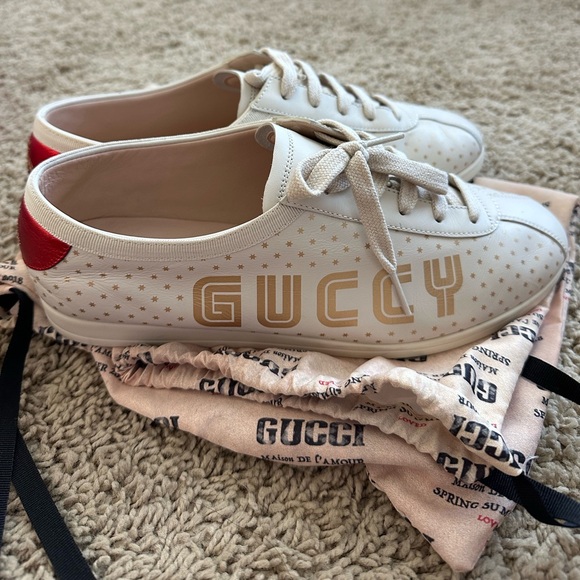 Gucci women’s Falacer Low “Guccy” print. - Picture 4 of 10